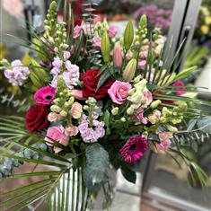 A Valentines Day Luxury Vase 