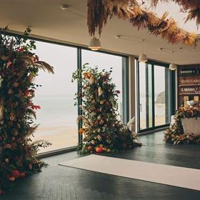fwthumbHollyhocksflorist-Brand-28102023-111.jpg